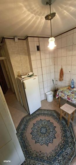 Garsonieră decomandată în Frații Golești