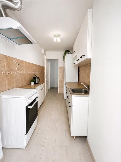 Apartament cu 3 camere în Cetate