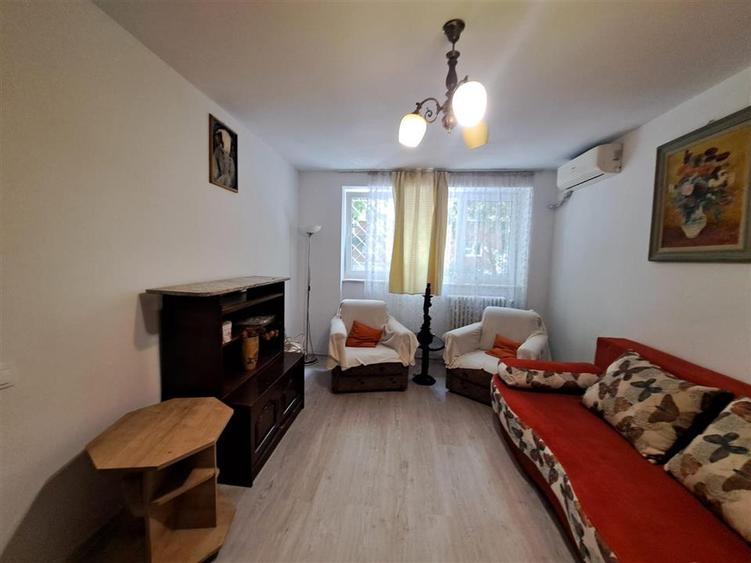 Apartament cu 2 camere semidecomandat, mobilat în Vatra Luminoasă