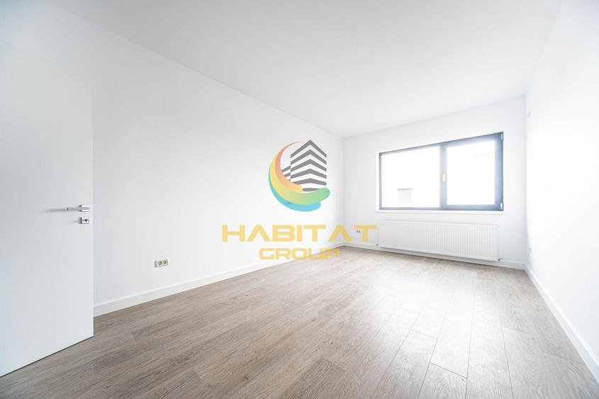 Apartament cu 3 camere semidecomandat în Berceni