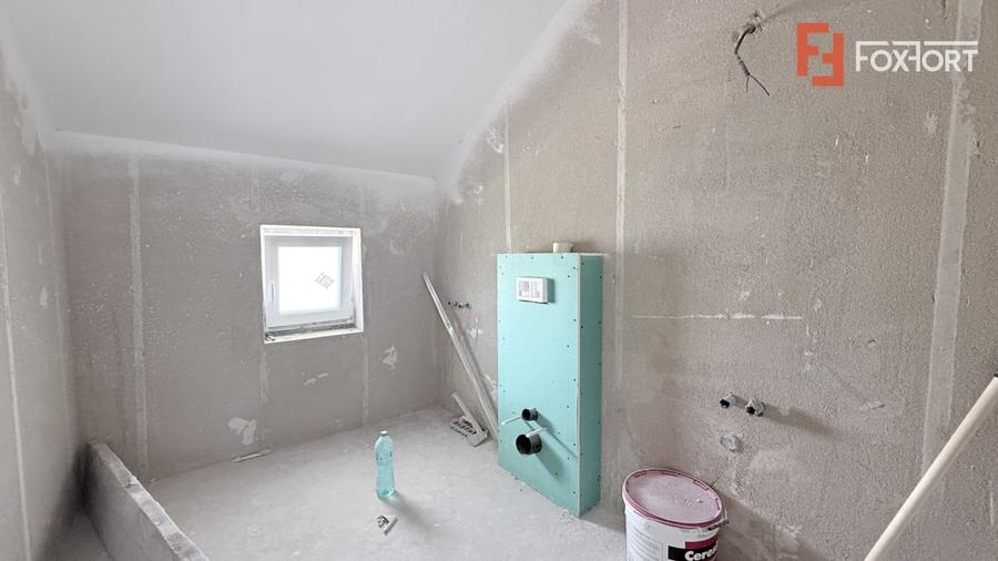 Duplex cu 4 camere cu Teren 290 Mp în Moșnița Nouă