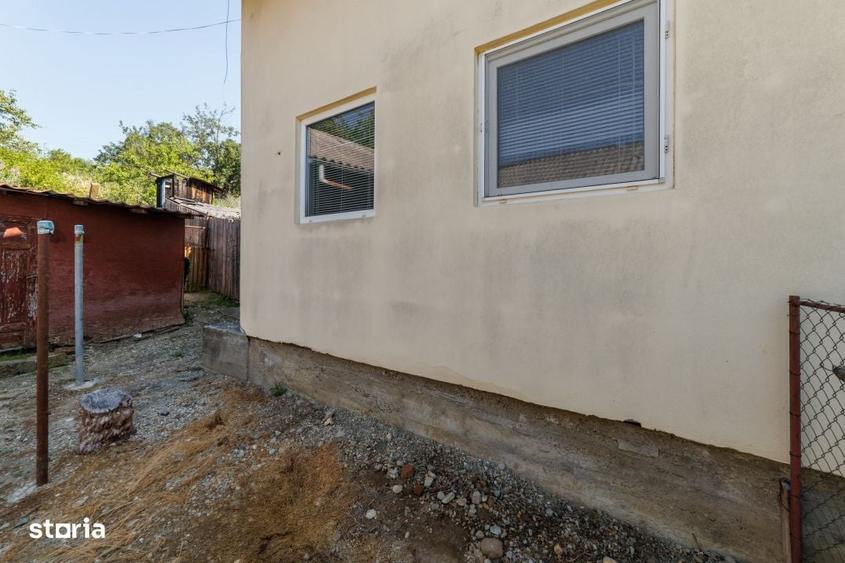 Casă cu 3 camere în Valea Mare