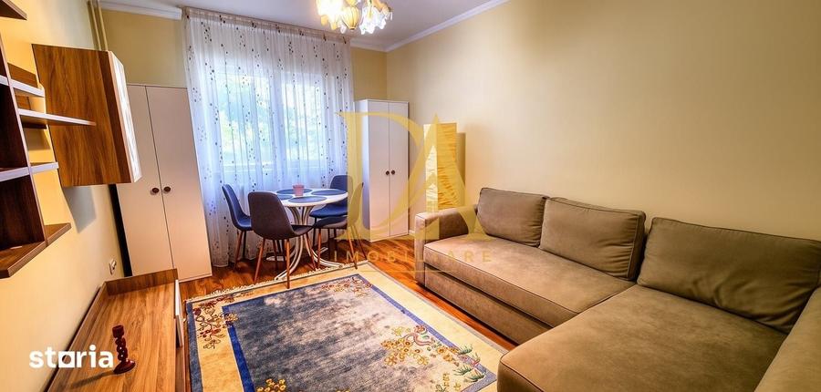 Garsonieră decomandată în Tei