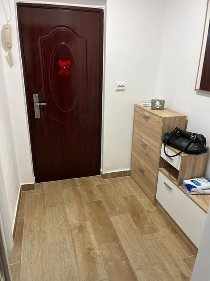 Garsonieră decomandată în Exterior Vest