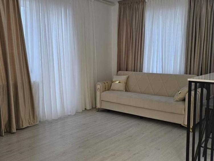 Apartament cu 2 camere semidecomandat în 1 Decembrie 1918