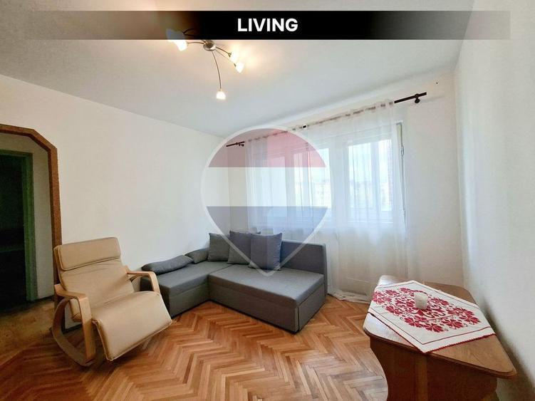 Apartament cu 3 camere semidecomandat, mobilat în Central