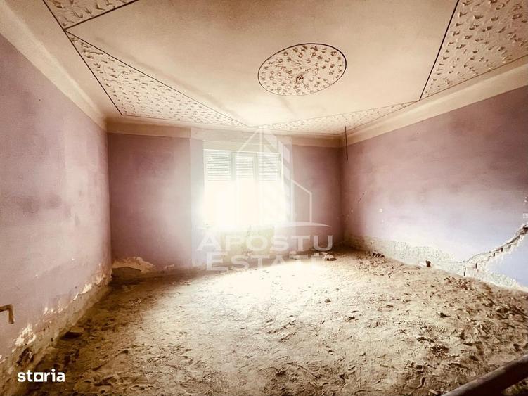 Casă cu 4 camere în Funcționarilor