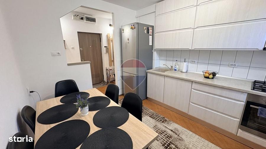 Apartament cu 4 camere în Central