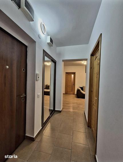 Apartament cu 3 camere semidecomandat în Central