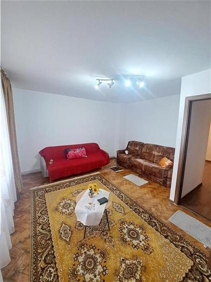 Apartament cu 2 camere decomandat, mobilat în Complex Studențesc