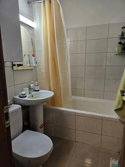 Garsonieră decomandată în Brâncoveanu