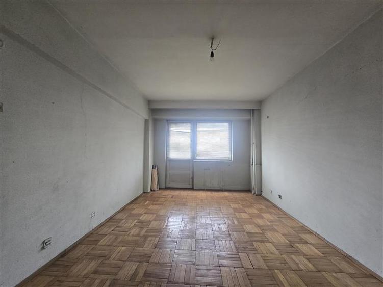 Apartament cu 2 camere decomandat în Ultracentral