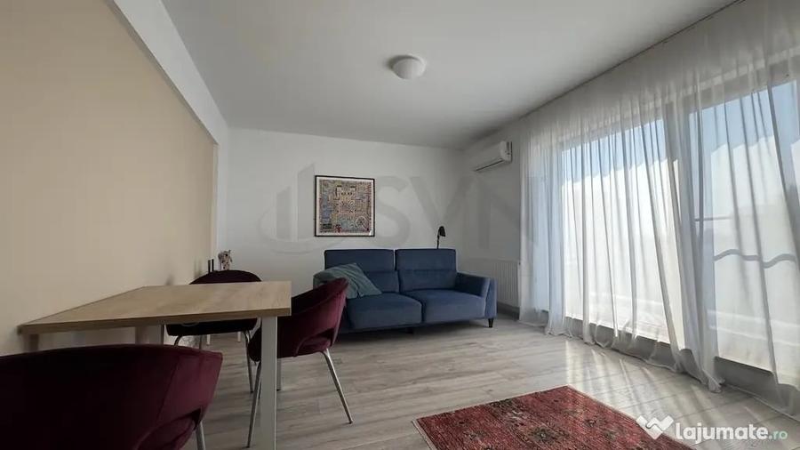 Apartament cu 3 camere decomandat în Sisești