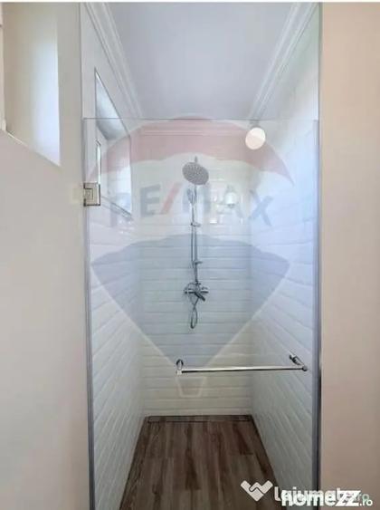 Apartament cu 2 camere decomandat în Trei Stejari