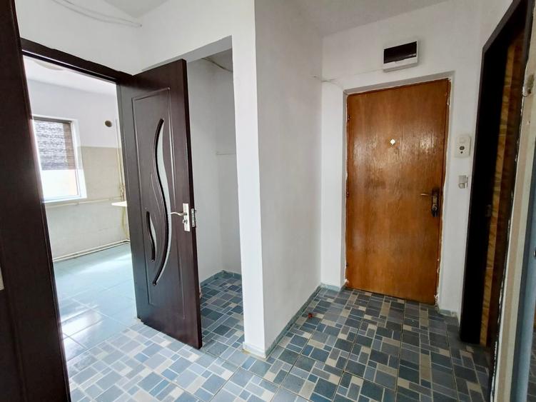 Apartament 2 camere ultracentral Buzau, zona Crang - 6