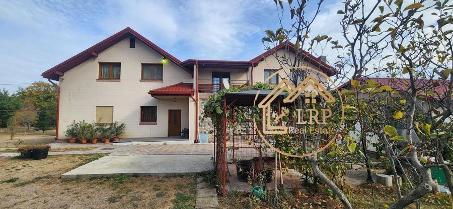 [DOMENIU PRIVAT] Vila deosebita in Inima Orasului Voluntari | Teren 2.500 mp | - 29