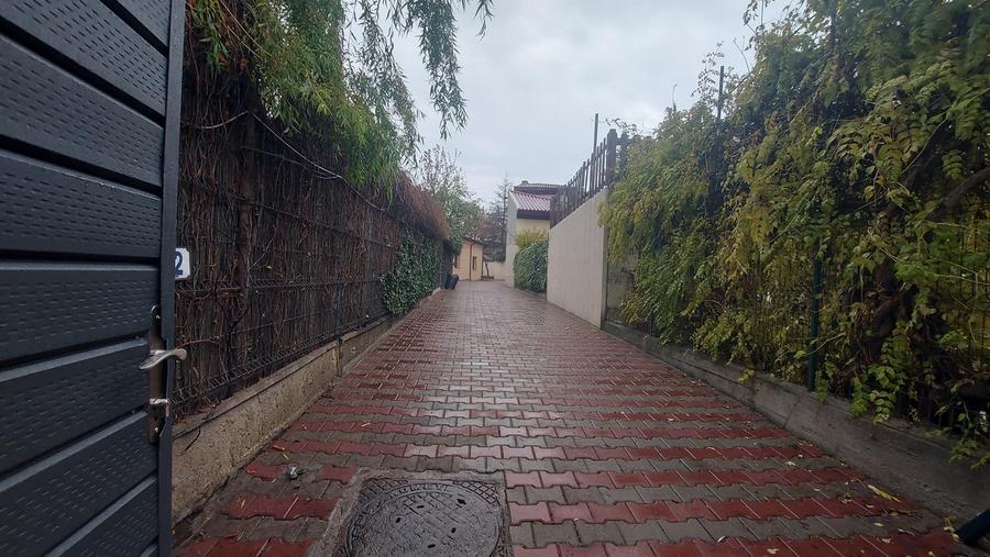 Stirbei Voda, Berzei, casa boiereasca singur curte - 7