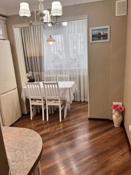 Inchiriem apartament de 3 camere zona 1 Decembrie - 2