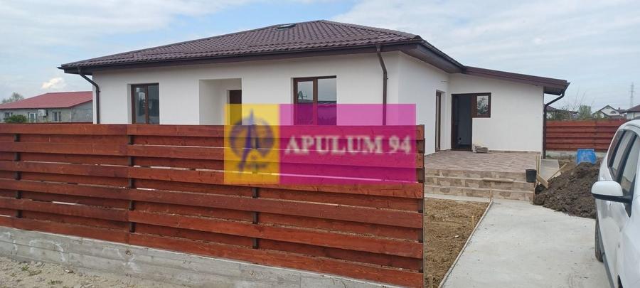 Săbăreni, casă nouă parter, 3 camere + dependințe - 2