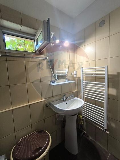 Casă de vanzare 3 camere Gherla - 18