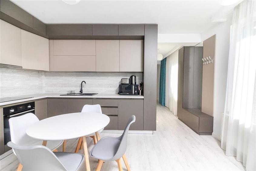 Apartament cu 2 camere decomandat în Zorilor