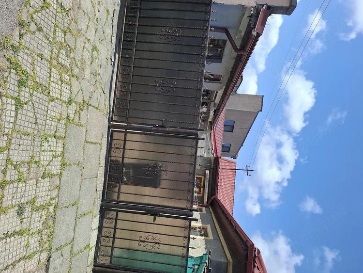 Casa de vanzare sau schimb cu apartament 3 sau 4 camere - 4