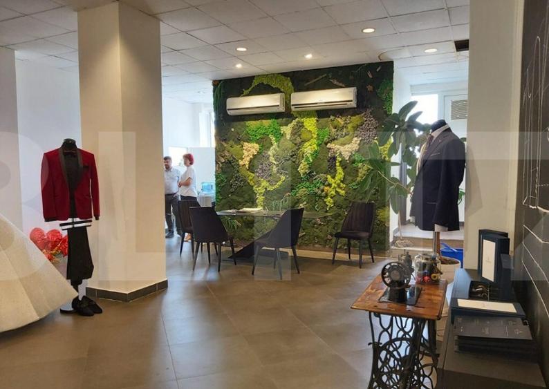 Showroom elegant la mezaninul unei cladiri mixte, zona Cipar - 7