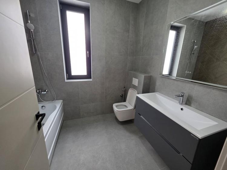 Vila moderna la 1 km de Family Market Miroslava - 7