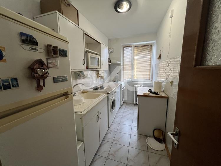 3 camere Decomandat electrica/sanitare refăcute 12 m Metrou Apărători reabilitat - 1