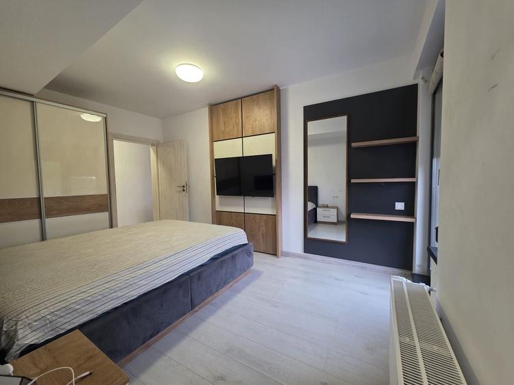 Apartament cu 3 camere decomandat, mobilat în Pipera