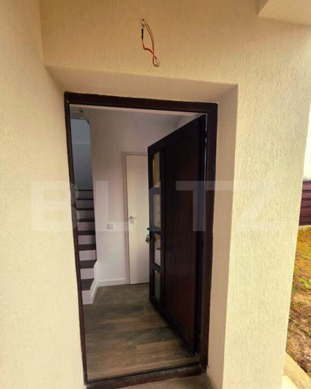 Casa de vanzare, 150 mp, zona Est - 1