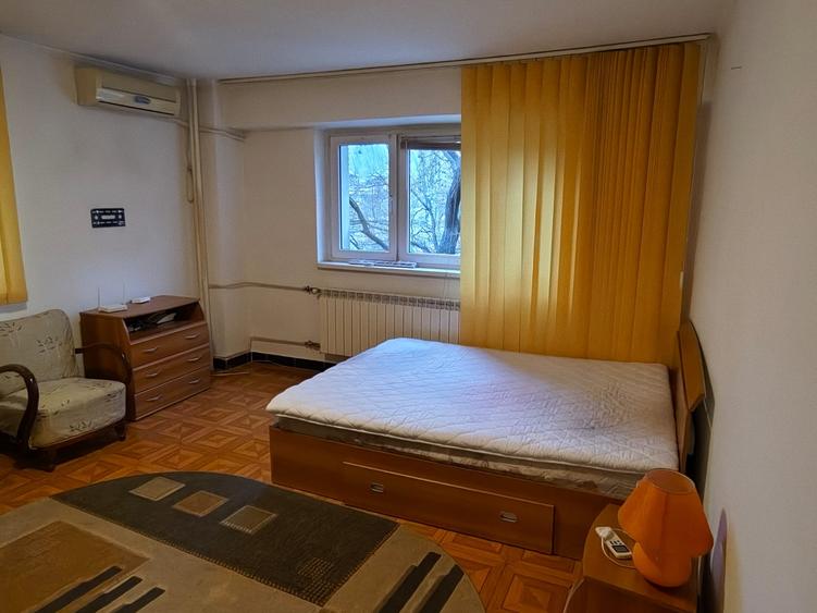 Garsoniera Timpuri Noi, stradal, 5 minute de metrou, mobilata si utilata complet - 3