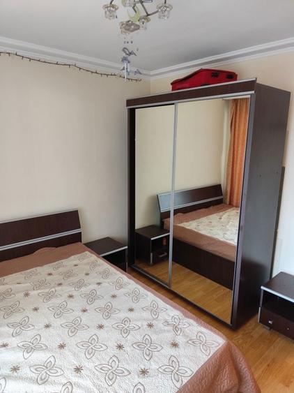 Inchiriez apartament 3 camere - 7