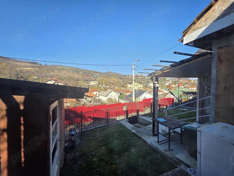 Casa renovata integral, par?ial finalizata - priveli?te catre Cetatea Devei, Str. Calugareni - 1