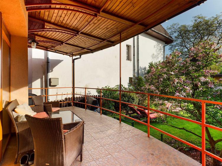 Casa individuală 10 camere in Andrei Mureșanu, 300 mp utili - 3