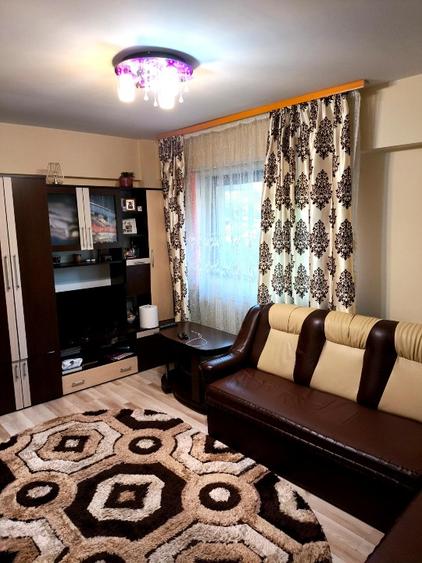 Apartament cu 2 camere semidecomandat în Aeroport