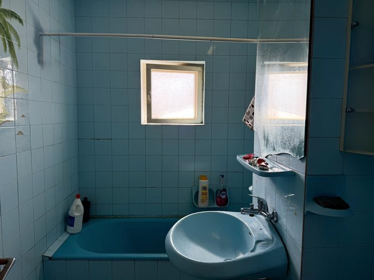 Apartament cu 3 camere decomandat, mobilat în Aiud