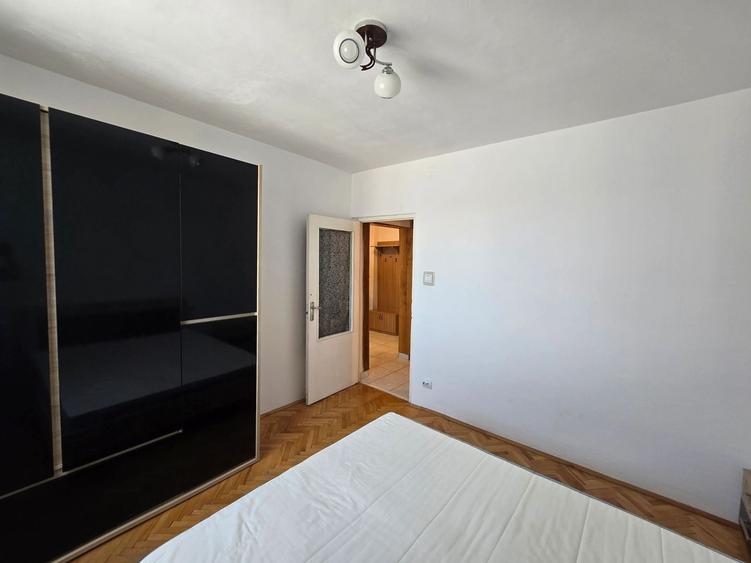 Apartament 2 camere,Etaj 6, Zona Circumvalatiunii - 4