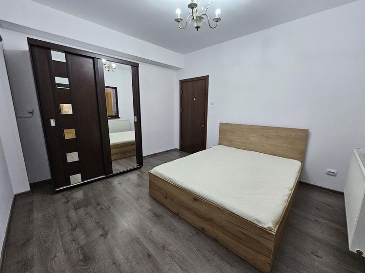 Apartament cu 3 camere decomandat în Lunca Cetățuii