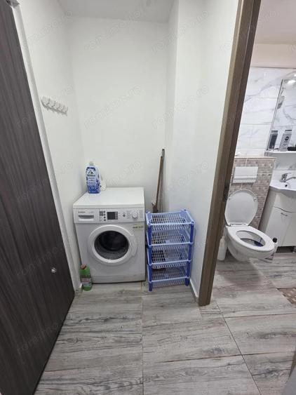 Garsoniera renovata Zona Buzia?ului Etaj 2 - 5