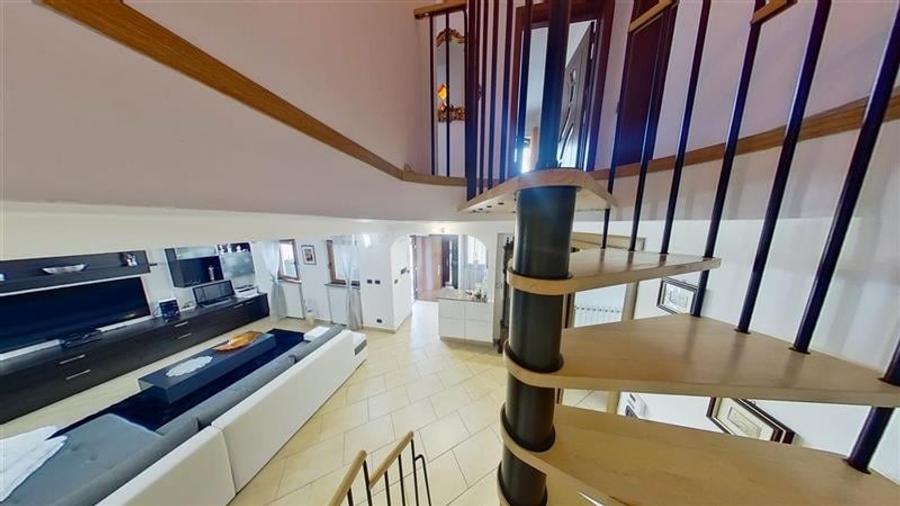 TUR 3D! Refugiu rafinat in Schei, Casa cu 3 camere amenajata cu stil, Brasov - 41