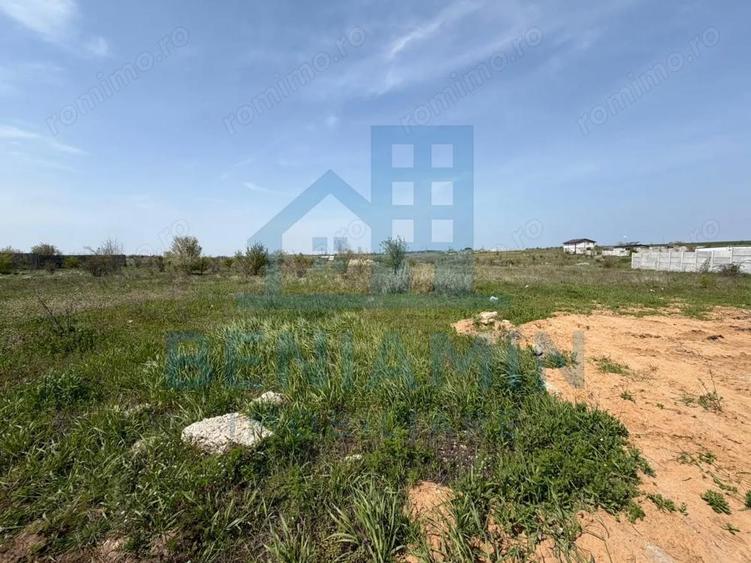 Teren intravilan zona Aeroport-800mp-28.000 euro-Deschidere 20x40m - 2