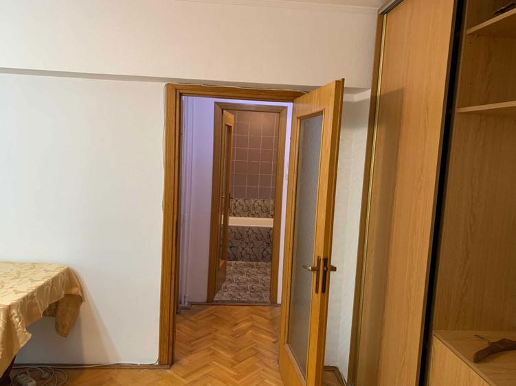 Inchiriez doua camere ,3 min metrou c brancoveanu - 6