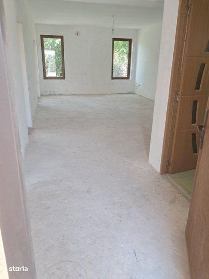 Casa Individuala Cu Teren De 3700Mp Bacu Str Ciorogarlei - 10