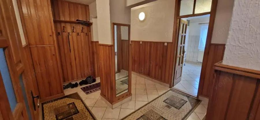 Vand apartament cu 4 camere Micro 4 - 2