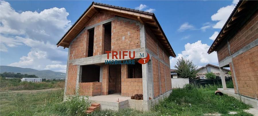 Casă individuală cu 4 camere cu Canalizare în Ampoi 1