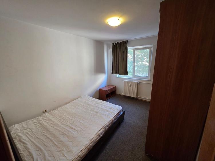 Apartament cu 2 camere semidecomandat în P-ța Ovidiu