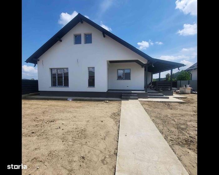 Casă cu 3 camere în Hemeiuș
