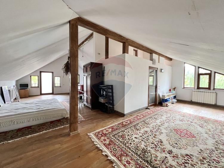 Casa de lemn cu teren generos de 1312 mp de vanzare in Fundulea - 24