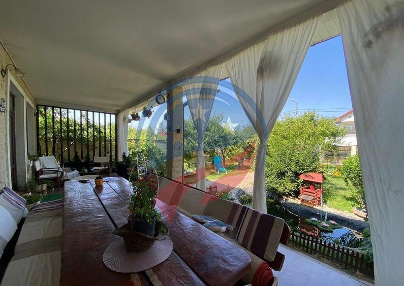 CASA DEOSEBITA APROAPE DE PROMENADA IN EUROCARTIER - 11